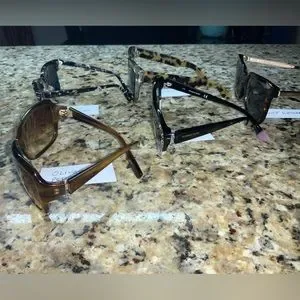 Lots of 5 pre own fashion sunglasses multiple brands | Accessories | Lots Of 5 Pre Own Fashion  main image 4